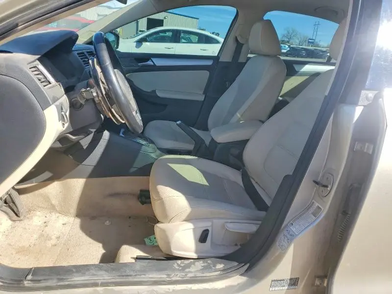 2014 VOLKSWAGEN JETTA SE  
