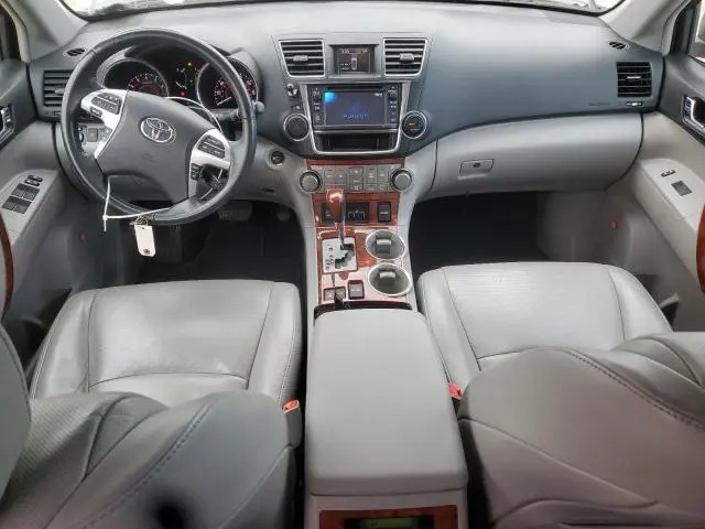 2013 TOYOTA HIGHLANDER LIMITED  