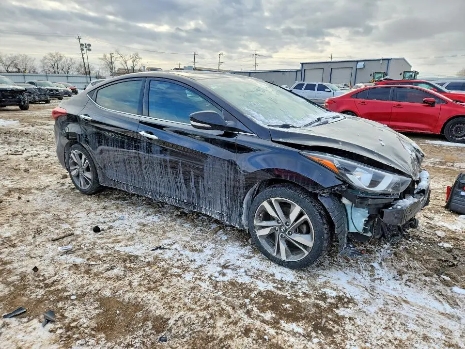 2014 HYUNDAI ELANTRA SE  
