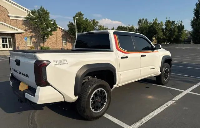 2024 TOYOTA TACOMA DOUBLE CAB  