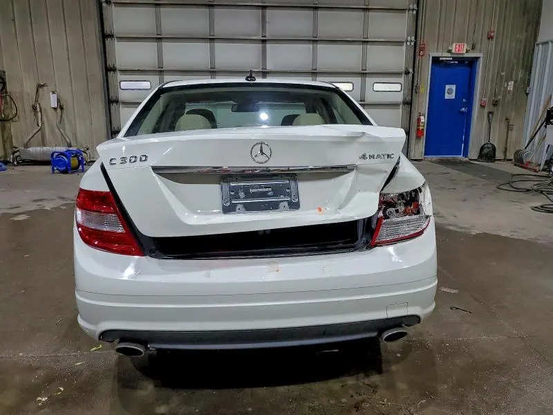 2011 MERCEDES-BENZ C 300 4MATIC  