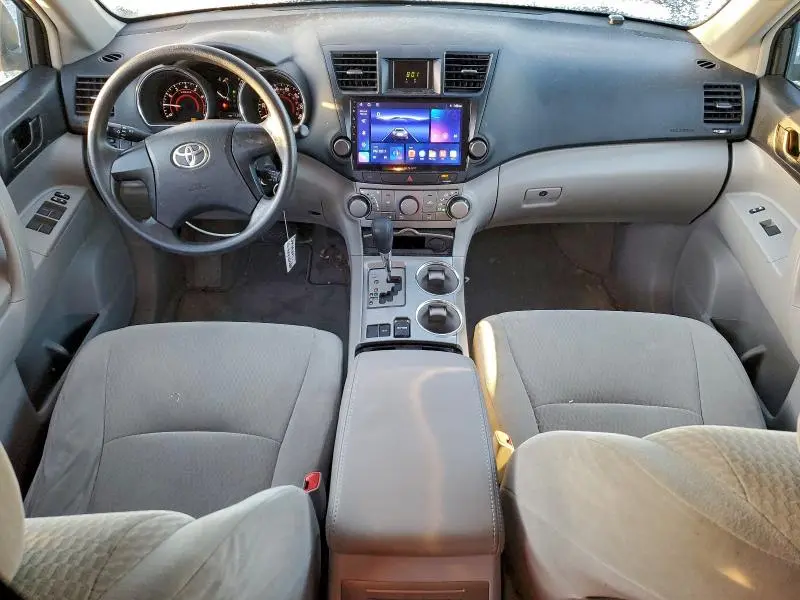 2010 TOYOTA HIGHLANDER   