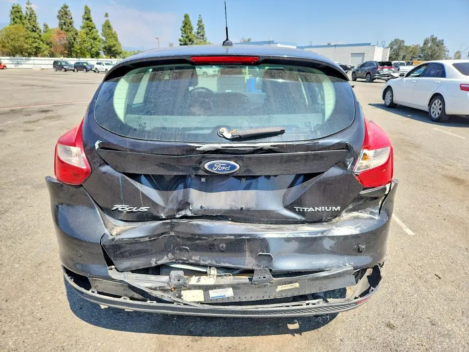 2012 FORD FOCUS TITANIUM  