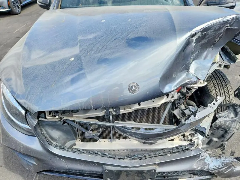 2019 MERCEDES-BENZ GLC 300  