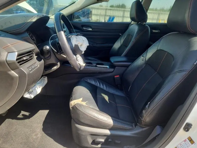 2019 NISSAN ALTIMA SR  