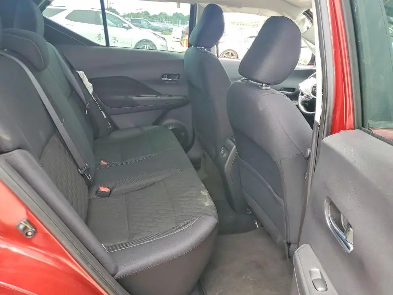 2021 NISSAN KICKS SV  