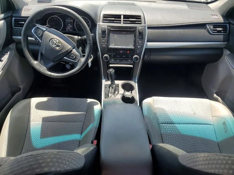 2015 TOYOTA CAMRY SE  