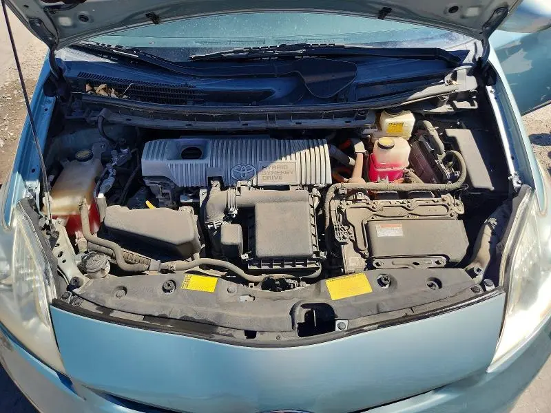 2013 TOYOTA PRIUS TWO  