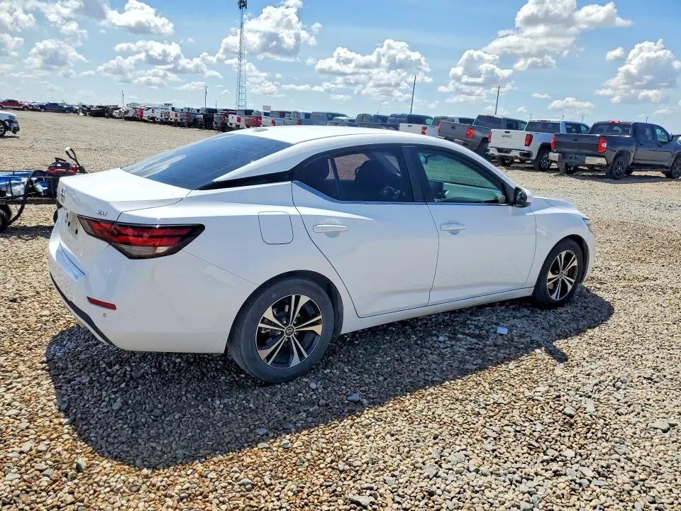 2021 NISSAN SENTRA SV  