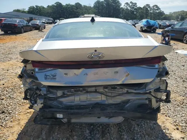 2022 HYUNDAI ELANTRA SEL  