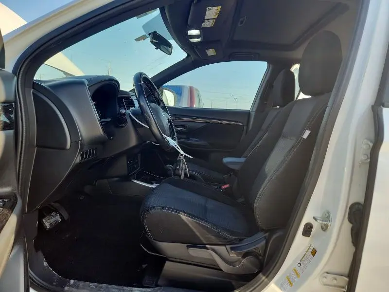 2018 MITSUBISHI OUTLANDER SE  