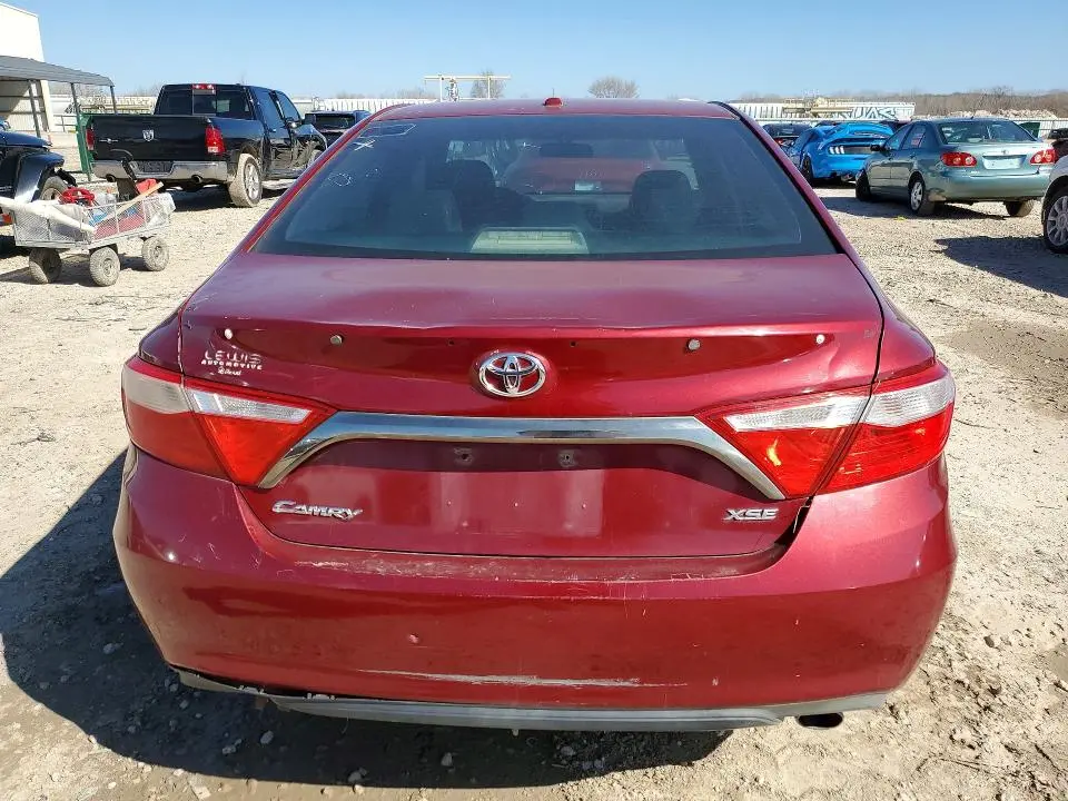 2016 TOYOTA CAMRY XSE  
