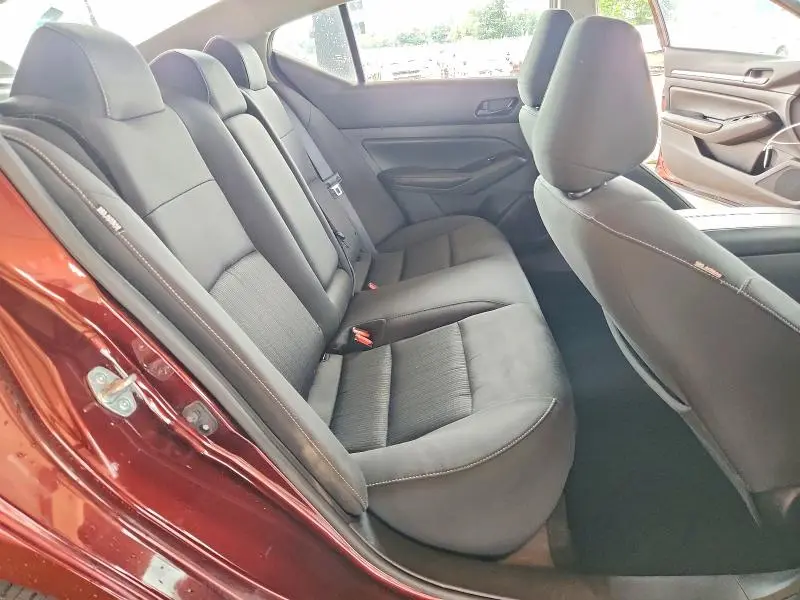 2023 NISSAN ALTIMA SV  