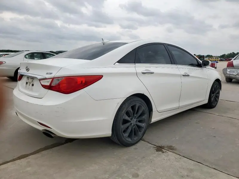 2011 HYUNDAI SONATA SE