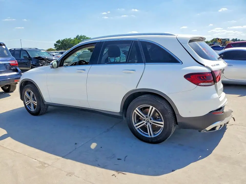 2021 MERCEDES-BENZ GLC 300  