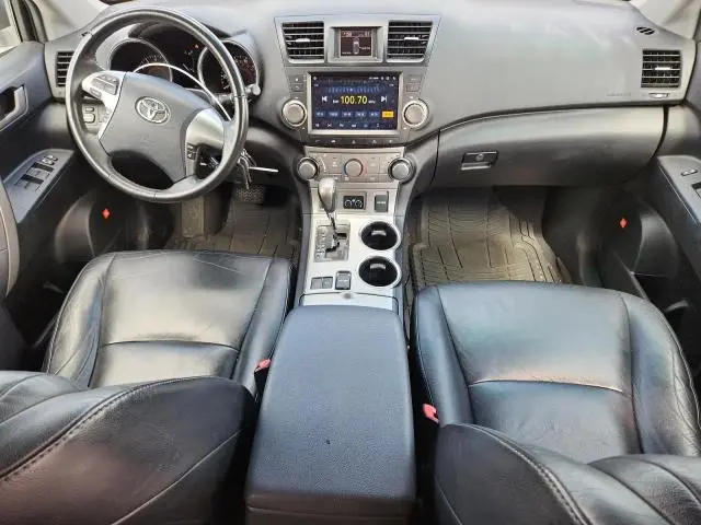 2011 TOYOTA HIGHLANDER BASE  