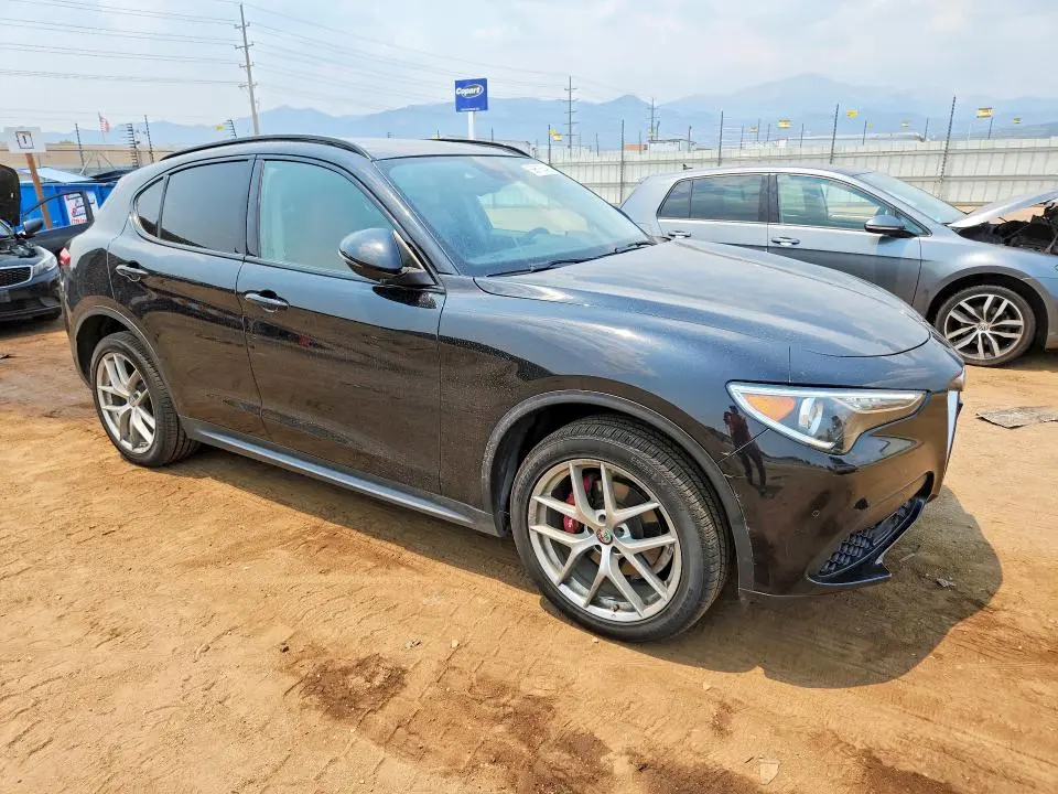 2019 ALFA ROMEO STELVIO   