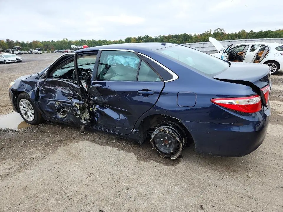 2015 TOYOTA CAMRY LE  