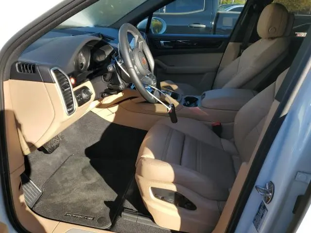 2023 PORSCHE CAYENNE BASE  