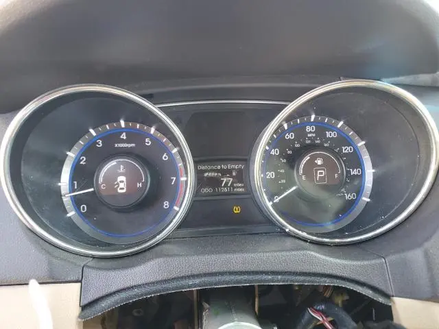 2011 HYUNDAI SONATA GLS  