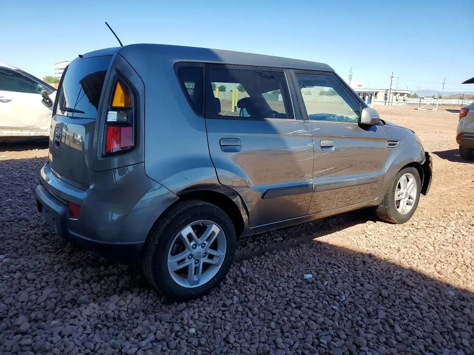 2010 KIA SOUL +  
