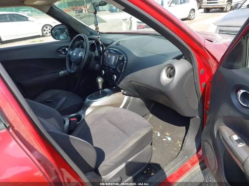 2011 NISSAN JUKE SV