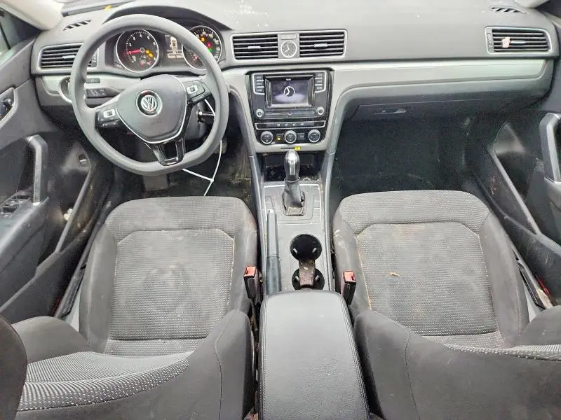2017 VOLKSWAGEN PASSAT S  