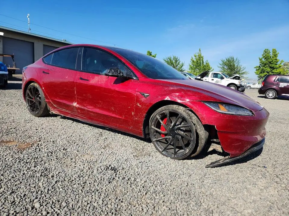 2024 TESLA MODEL 3   