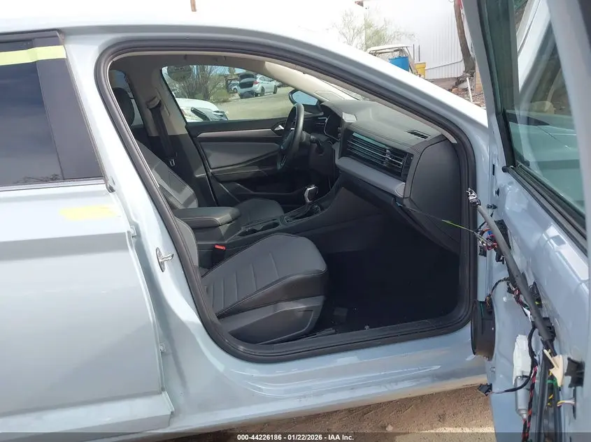 2025 VOLKSWAGEN JETTA 1.5T SE