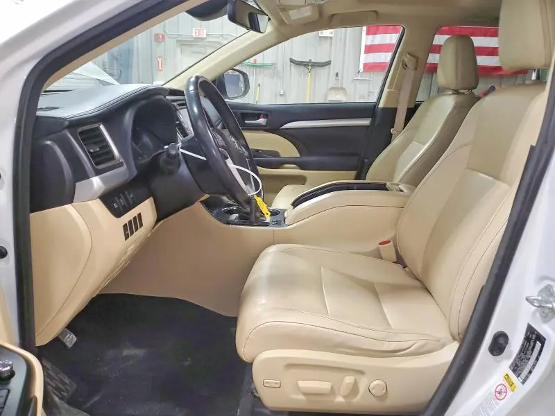 2017 TOYOTA HIGHLANDER XLE  