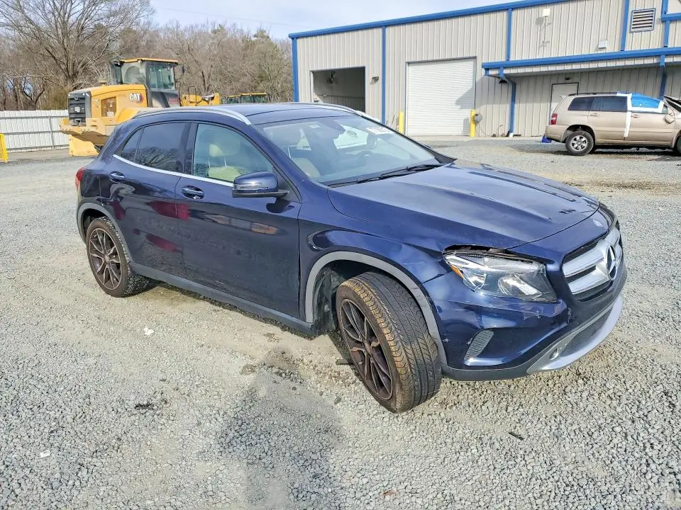2017 MERCEDES-BENZ GLA 250  