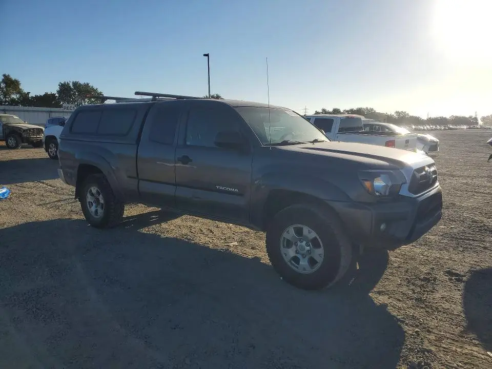 2012 TOYOTA TACOMA V6  
