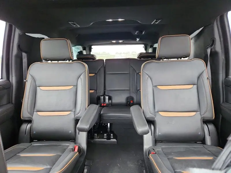 2023 GMC YUKON XL K1500 AT4  