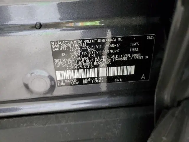 2025 TOYOTA RAV4 XLE  