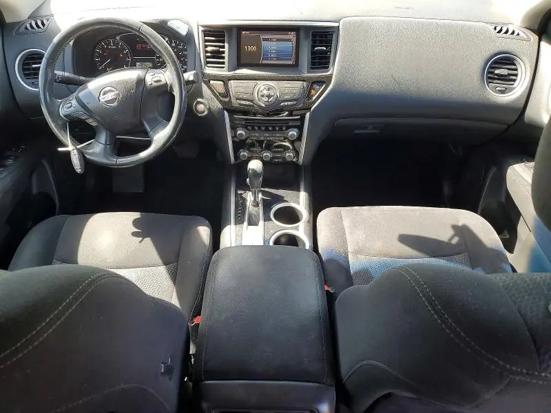 2015 NISSAN PATHFINDER SV  