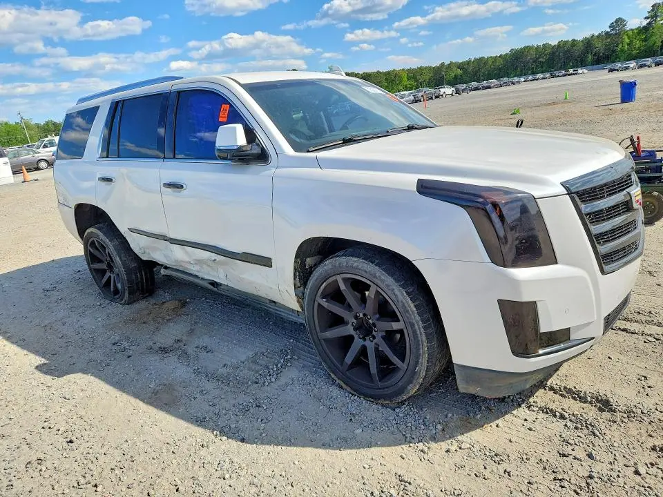 2016 CADILLAC ESCALADE   