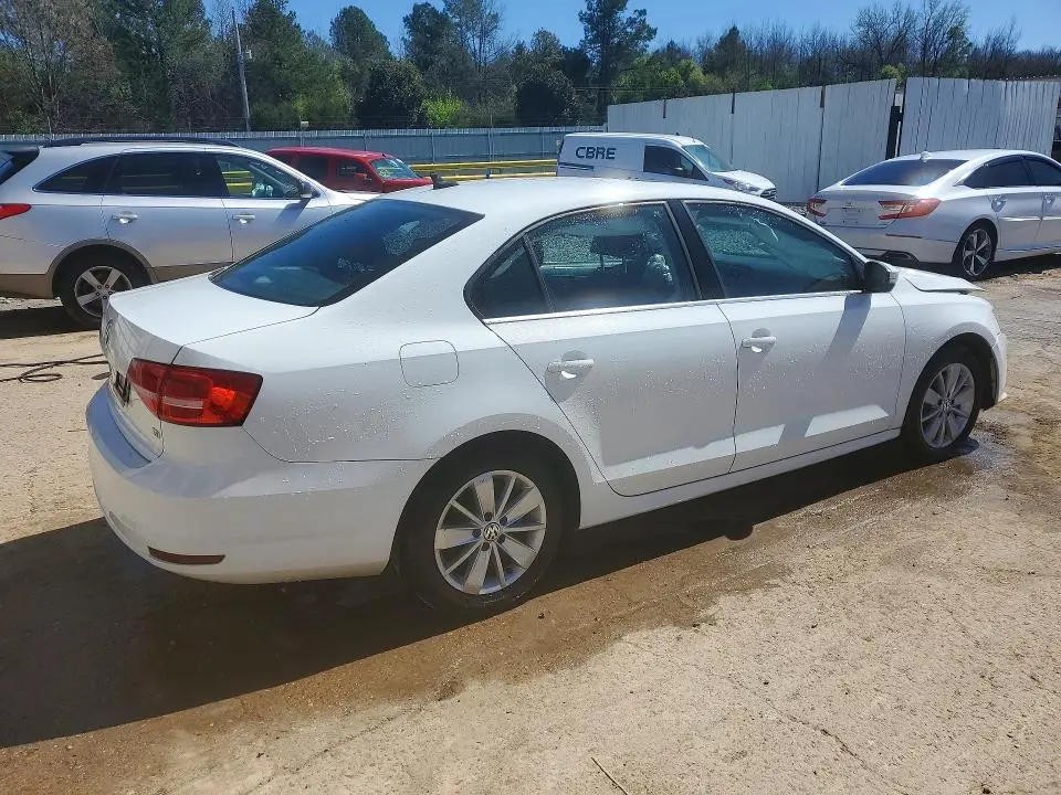 2015 VOLKSWAGEN JETTA SE  