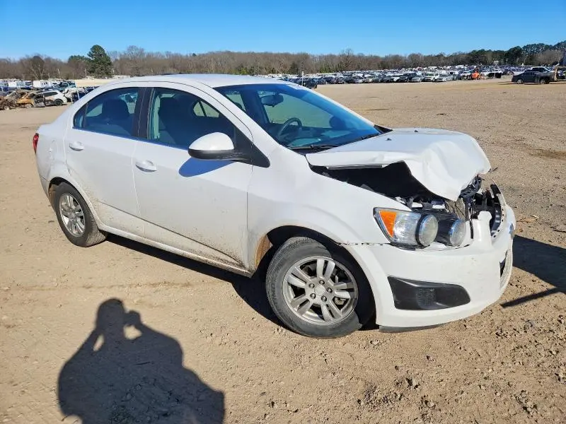 2015 CHEVROLET SONIC LT  