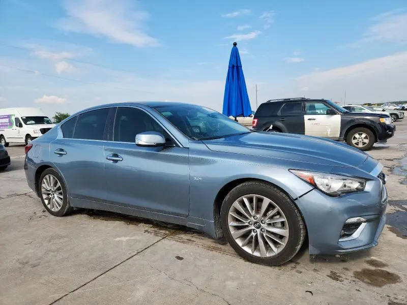 2018 INFINITI Q50 LUXE