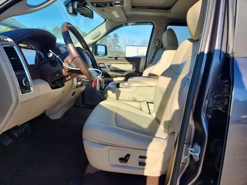 2015 RAM 1500 LARAMIE  