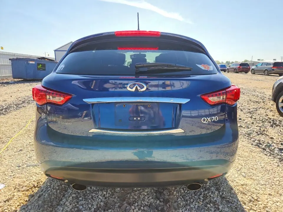 2016 INFINITI QX70   