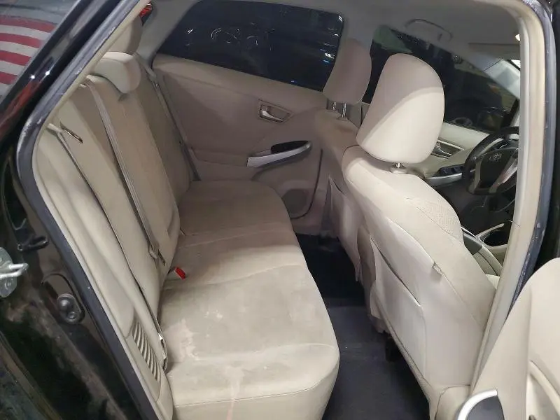 2014 TOYOTA PRIUS THREE  