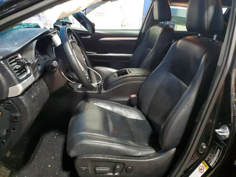 2017 TOYOTA HIGHLANDER XLE  