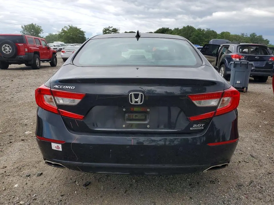 2018 HONDA ACCORD TOURING  