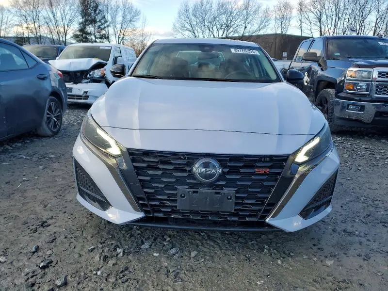 2024 NISSAN ALTIMA 2.0 SR  