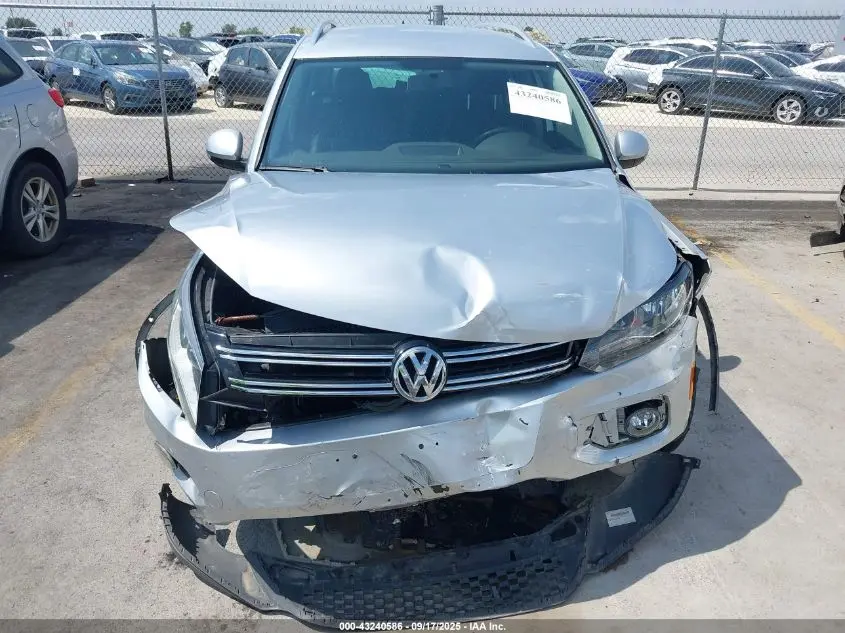 2013 VOLKSWAGEN TIGUAN SE