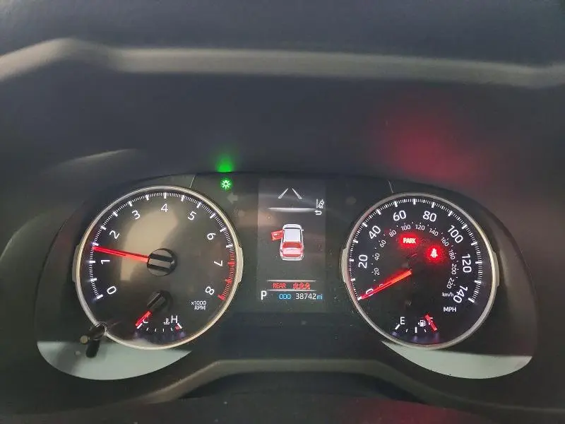 2019 TOYOTA RAV4 XLE  