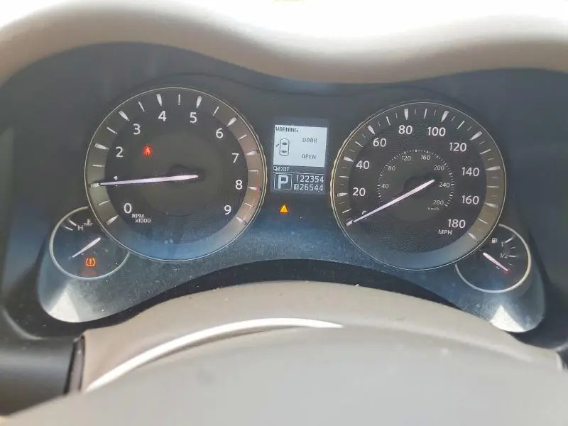 2012 INFINITI M37 X  