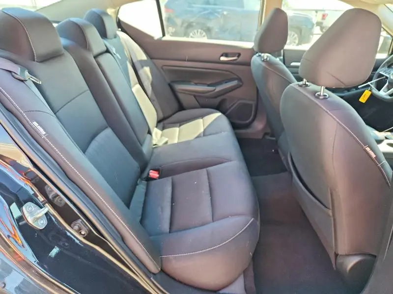 2022 NISSAN ALTIMA SV  