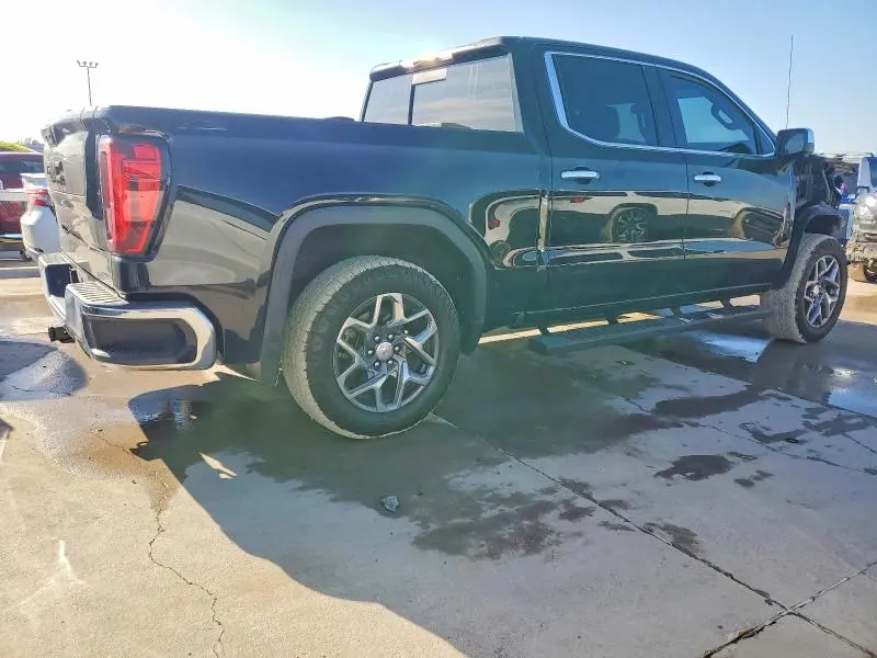 2023 GMC SIERRA K1500 SLT  